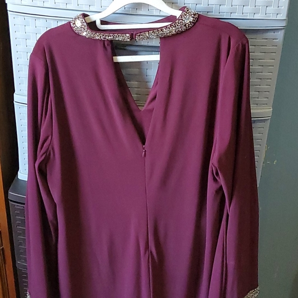 Dress - Picture 2 of 6